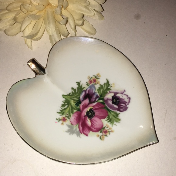 Vintage Heart-shape Trinket Dish - Picture 2 of 3